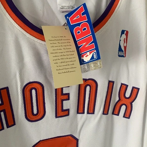 Dan Majerle
signed Phoenix Suns Reebok
Authentic jersey, size 52. - Picture 10 of 11